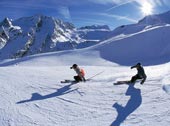 Skiing image